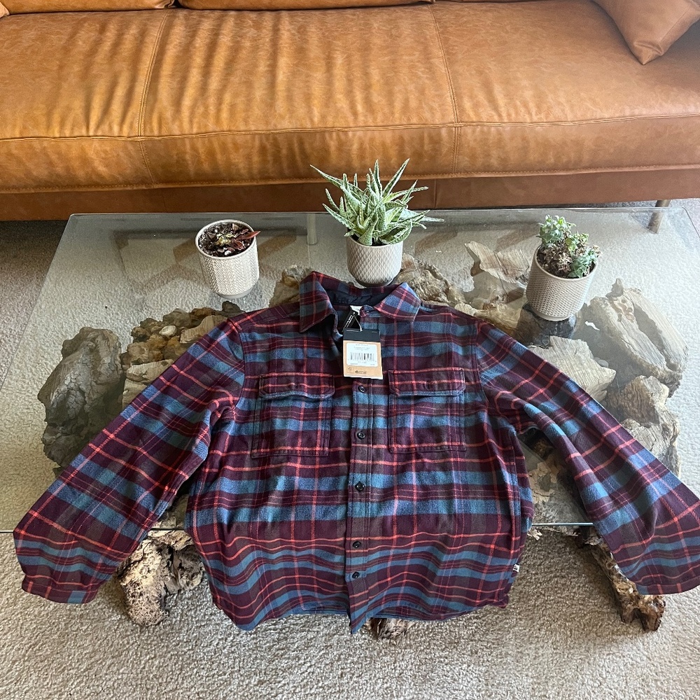 Mens Northface Flannel Shirt Sz. Small New with tags